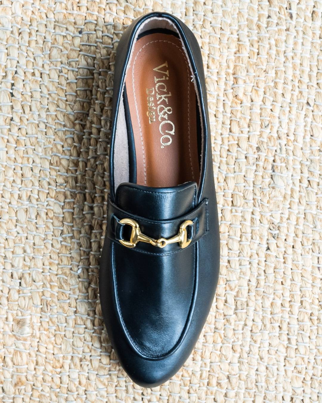 Mocasín de cuero color negro Modelo Vico