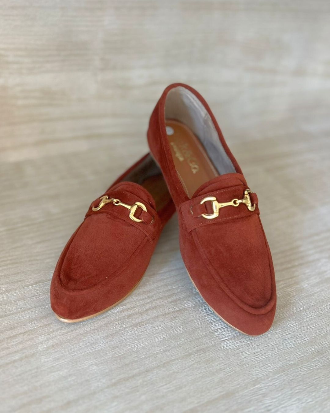 Mocasín terciopelo color teja
