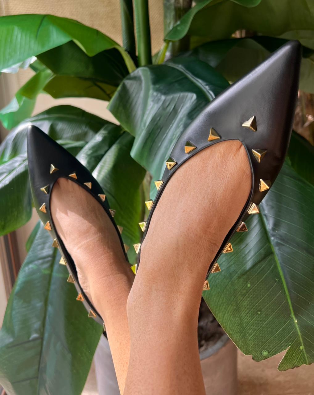 Baleta Cuero Negro con Tachas